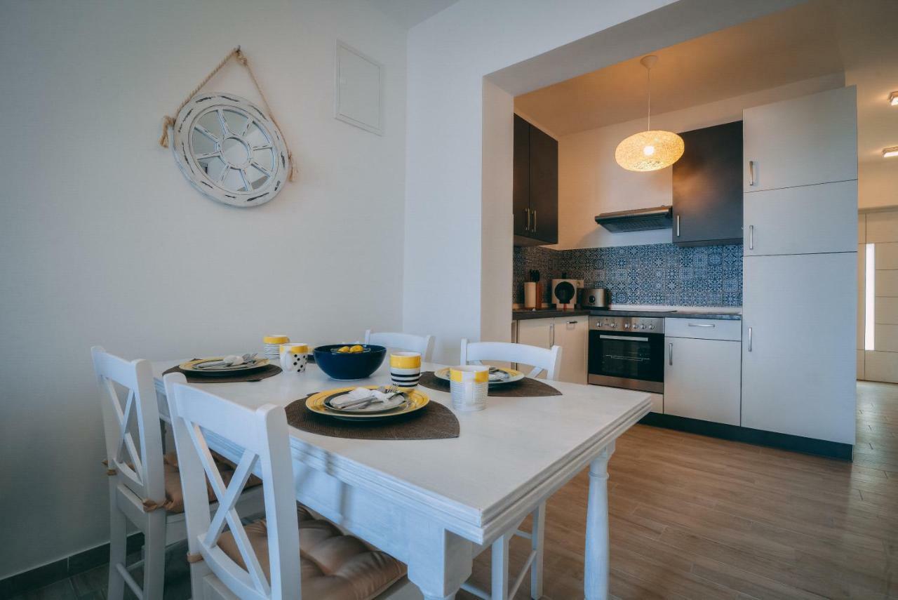 33 Ulica Nikole Jurisica Apartment